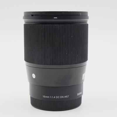 Hi, does this lens includes caps and hood. Come with original box? Thanks!